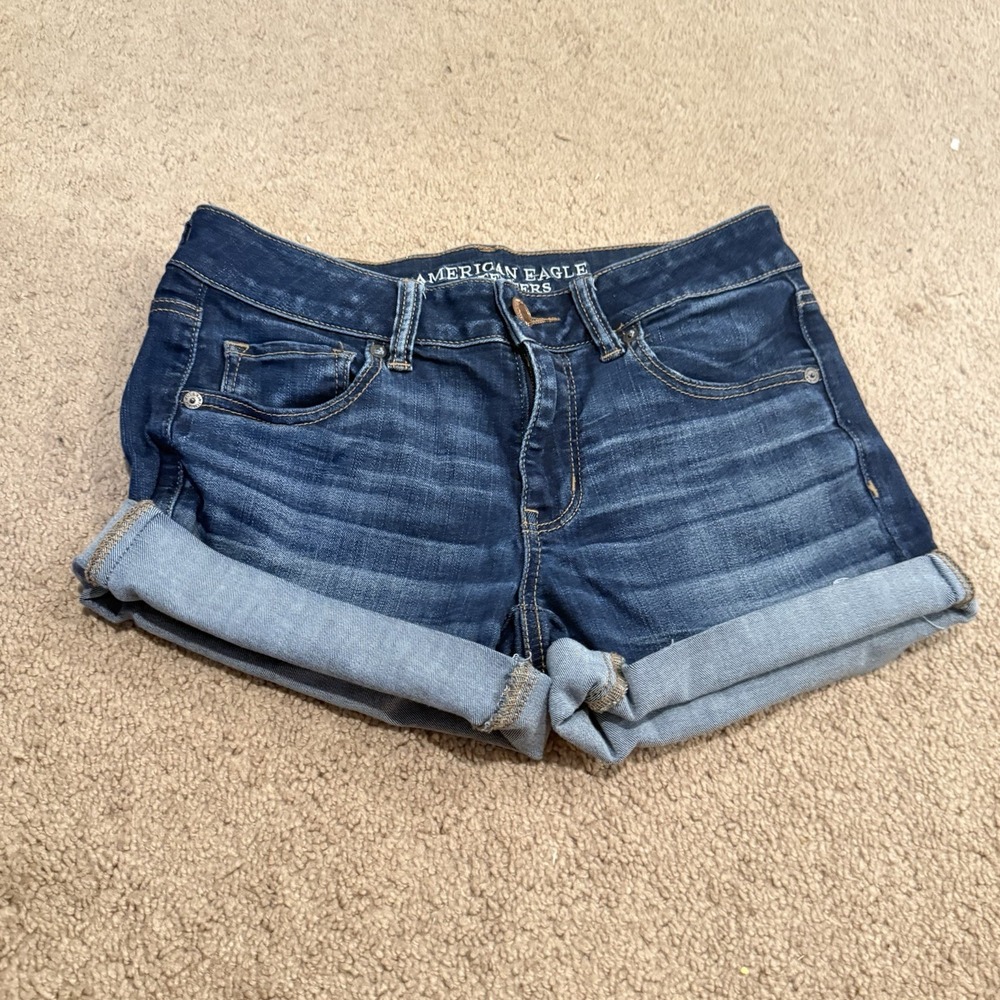 American Eagle Dark Indigo Cuffed Jean Shorts Size 8 Super Stretch Whiskers